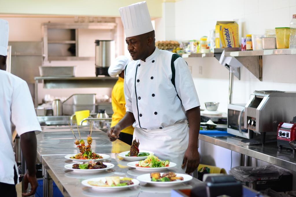 Eddy Suites, Emeli Hotel Nairobi Extérieur photo