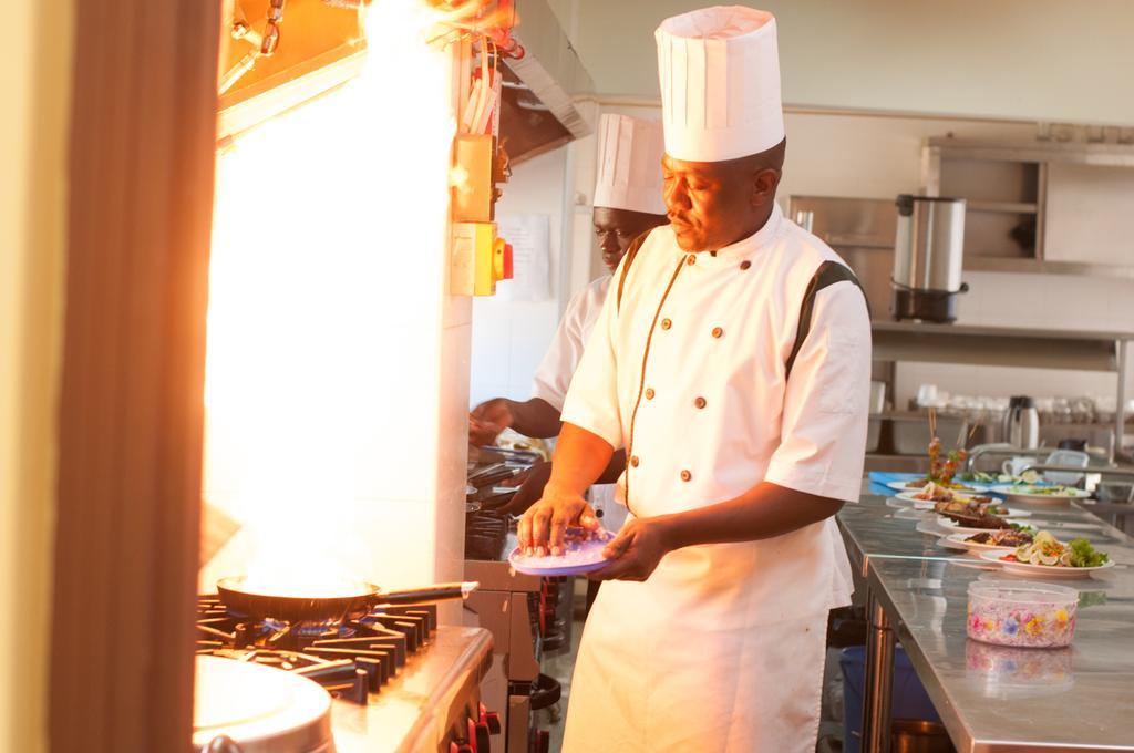 Eddy Suites, Emeli Hotel Nairobi Extérieur photo